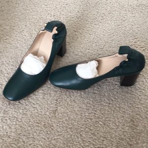 *BRAND NEW* Everlane The Day High Heel dark green